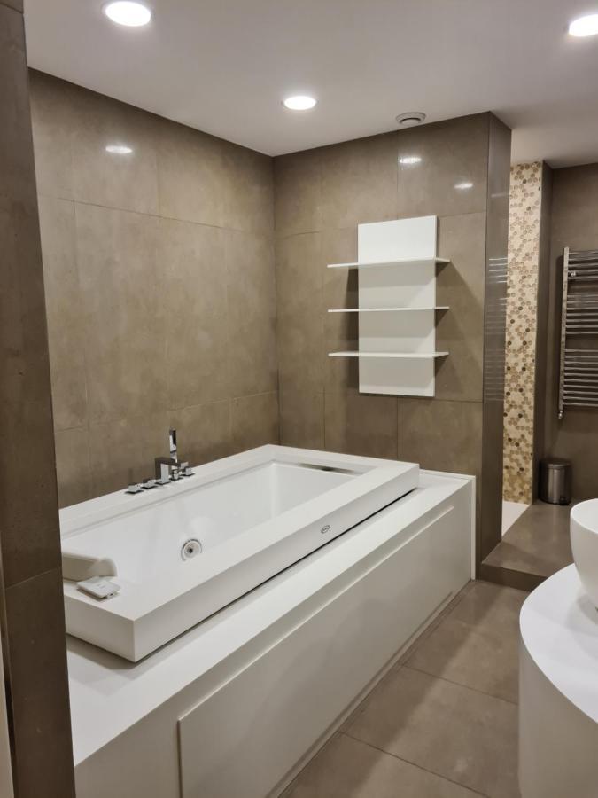 Incantevole Con Jacuzzi ローマ エクステリア 写真